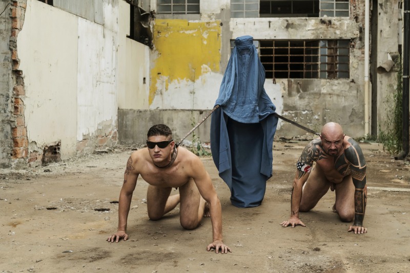 Homo Quadrupeds Blue