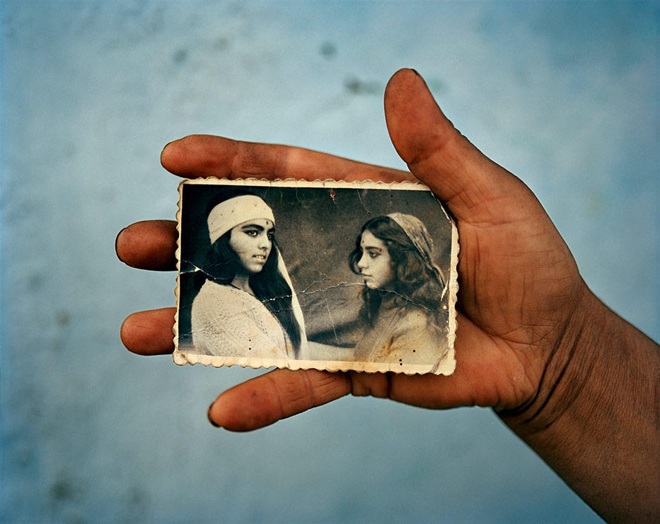 Venus and Mucusoara, Stefanesti, Romania, 2000-2006
